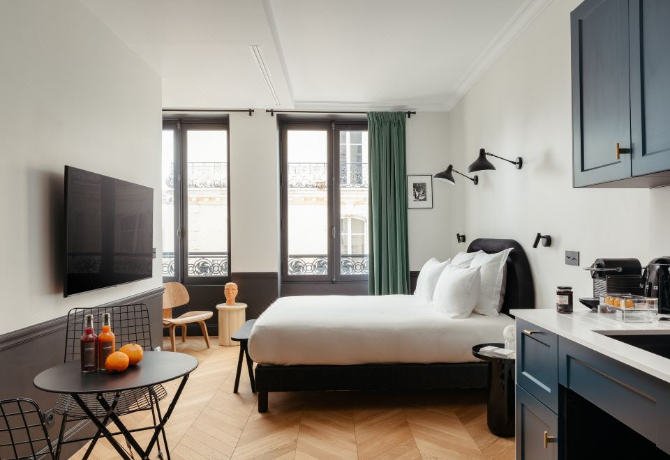 1. 나의 집 파리 ..