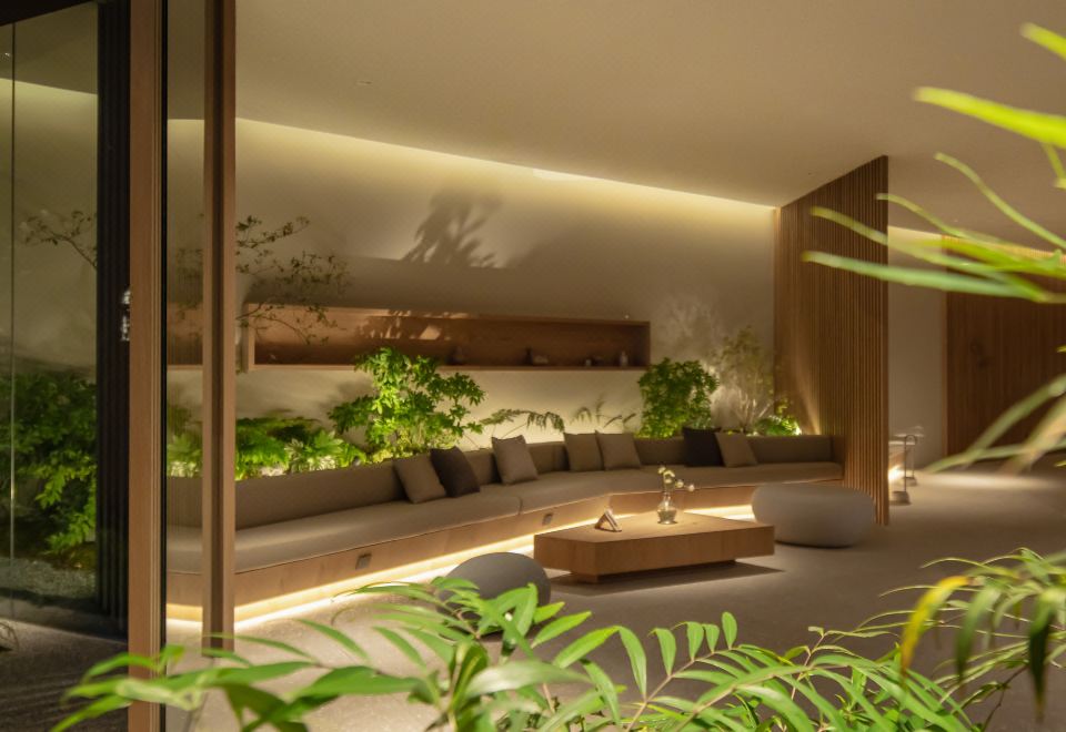 3. 코트야드 호텔 ..