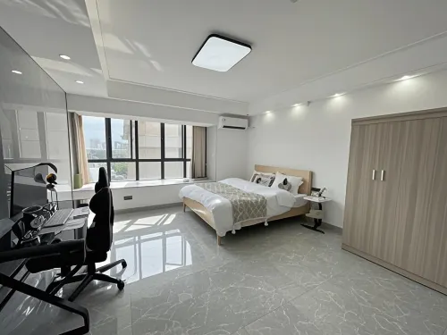 Whale E-sports Apartment (Zhanjiang Jingshibai Mansion)