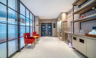 Guzhen Romantic Journey Hotel (Touzhi Building)