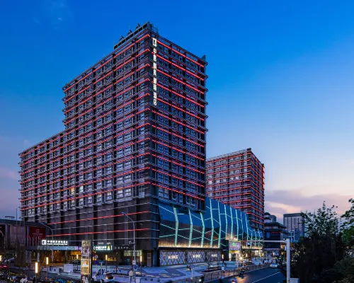 รอยัลเร โจงอี้เผิงเอา โฮเทล โรงแรมใกล้สถานีว่านโช่วลู่