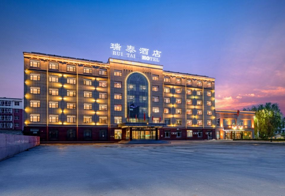 hotel overview picture