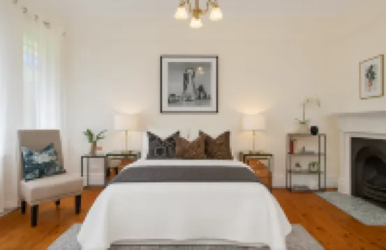 The White House Sanctuary Hotels near Juniper Hall