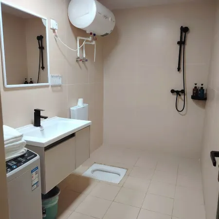 Xinchao Yang Apartment (Nanning Railway Station Chaoyang Square) Отели рядом с достопримечательностью «Вокзал Наньнин»