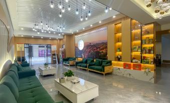 Holiday Inn Flower Tour