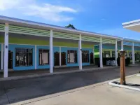 Cindia Resort Hotels near Wat Sathol Thammaram