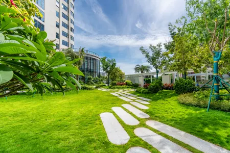 Howard Johnson Club Hotel Dongfang