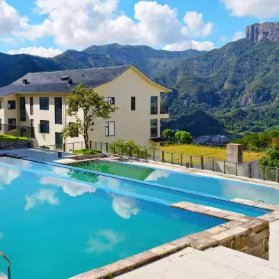 Mont Vert Homestay(Funhill Wenling) Hotels near Fangshan Nansongyan Scenic Area