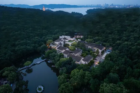 West Lake Vishwa Resort