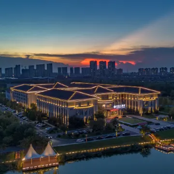 Zhongyu Grand Hotel (Binzhou Zhonghai Scenic Area)