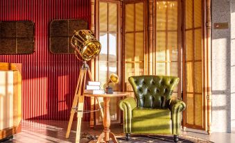 James joyce coffetel( Shanhaiguan Railway Station Tianxia First Pass Ancient City Branch)