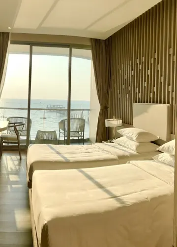 ห้องดีลักซ์ วิวทะเล เตียงคู่