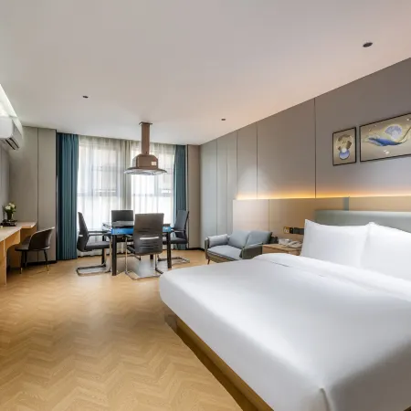 Ease Hotel · Yue (JingdezhenLeping Huada Shopping Center)