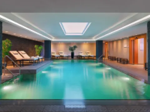 Le Méridien Hamburg โรงแรมในฮัมบวร์ก