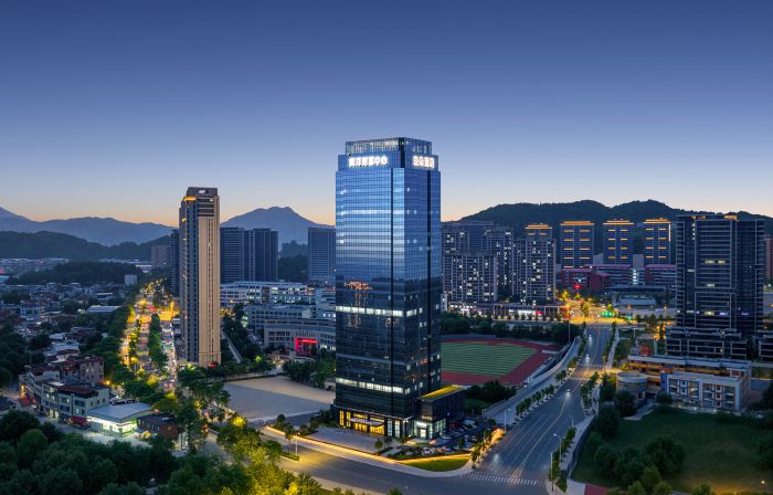 Quanzhou Nan'an Nanyang Fortune Center Atour Hotel