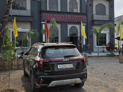 The Dollar Hotel & Resort