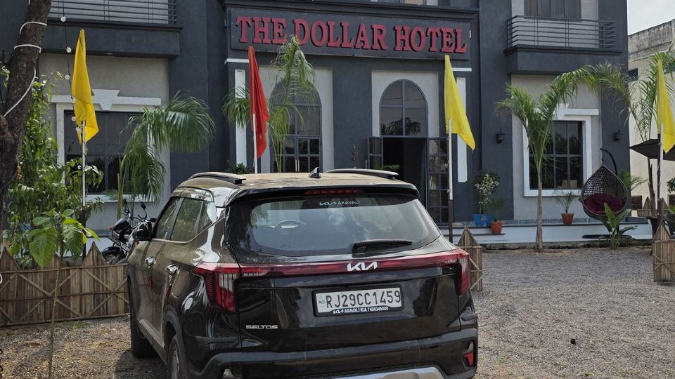 The Dollar Hotel & Resort