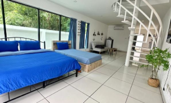 MonaLisa Paradise Pool Hotel
