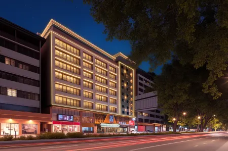 Meizhou Wanduo Hotel (Wanda Plaza) Отели рядом с достопримечательностью «Dongshan Academy»