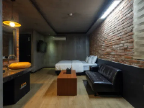 Icheon XYM Hotel 利川市のホテル