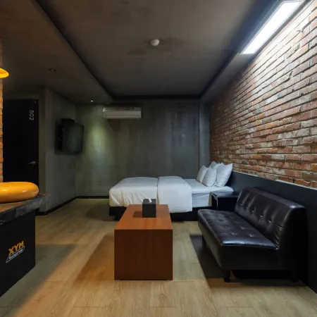 Icheon XYM Hotel