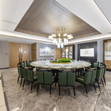 Kairna International Hotel (Huishui Tianyi Trade City)