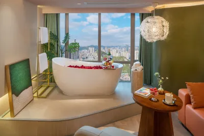 Juzhiranju Hotel (huaguoyuan White House Shopping Center store) Отели в г. 