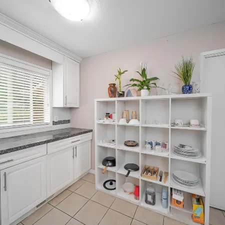 Gorgeous garden 3BR short or long term rental