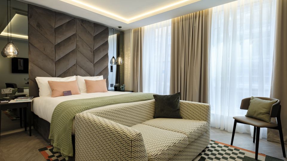 The Wellington Glasgow by Adina