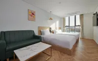 奧布特飯店東灘站 - 汽車旅館