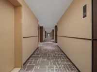 Jinyue Hotel (Jurong Gexian Lake Central Plaza) Hotels in Jurong