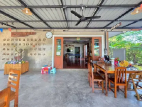 Smilingface guesthouse Hotels in Mueang Sukhothai District