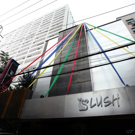 Suyu Lush Отели рядом с достопримечательностью «Публичная библиотека в районе Тобон»