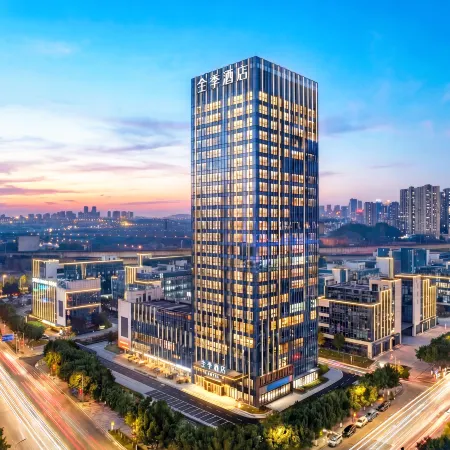 Ji Hotel (Chongqing Optoelectronic Park Liangjiang Digital Industrial Park) Отели рядом с достопримечательностью «Площадь Звездного Флота»