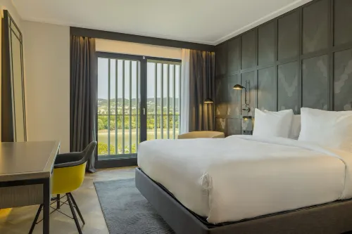 Four Points by Sheraton Budapest Danube - バルコニー