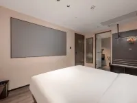 Weidu Serviced Apartment (Guangzhou Yuexiu Park Xiaobei Subway Station) Hotels near Zhenhai Tower