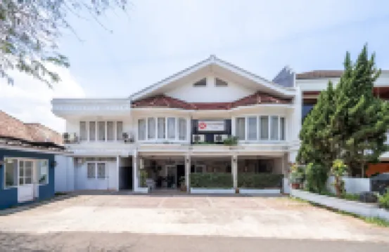 Rehat at Hotel Patradissa Stasiun Bandung
