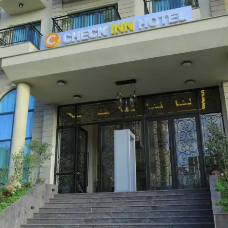 Check Inn Hotel