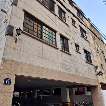 shalomstay# Dongseong-ro 28/Seomun Market/Cheongna Hill/Daegu Station/Suseong Lake/Shinsegae