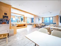 Yue'an Hotel (Urumqi High-Speed Railway Station North Square) 우루무치 호텔