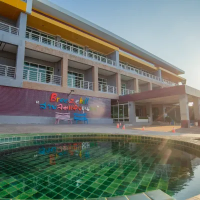 Breeze Hill Hotel Hotels near Wat Phra That Pha Sorn Kaew