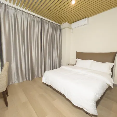Liju Hotel (Shenyang Tiexi Baogong Street Subway Station)