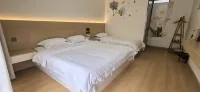 Jingheyue Homestay (Zhenyuan Ancient Town Qinglong Cave) - Bjergudsigt