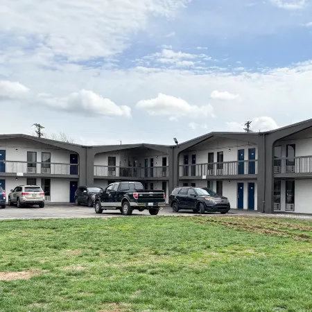 Studio 6 Suites Lexington, KY - Airport
