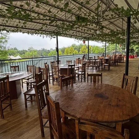Senlin Riverside Vacation Apartment