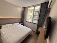 Xiangzi Homestay (Wuhan Yellow Crane Tower Wuchang Railway Station Branch)