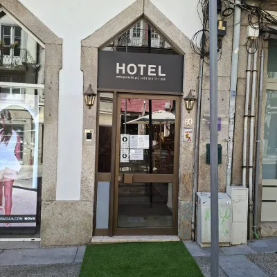 Porta 80 House 席尔古剧院附近的飯店