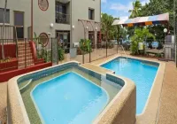 Waters Edge The Strand - spa