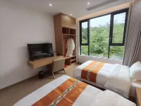 Lujiang Cloud Shadow & Pine Wind Homestay