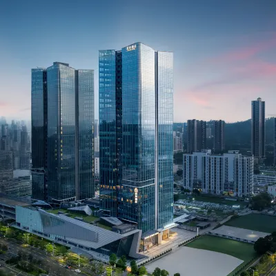深圳大運新城黃閣坑地鐵站亞朵酒店 鄰近龍城CC創意街區的酒店
